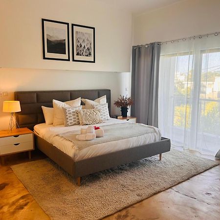 Modern Villa In Grand Bay - Short Walk To Beach Extérieur photo