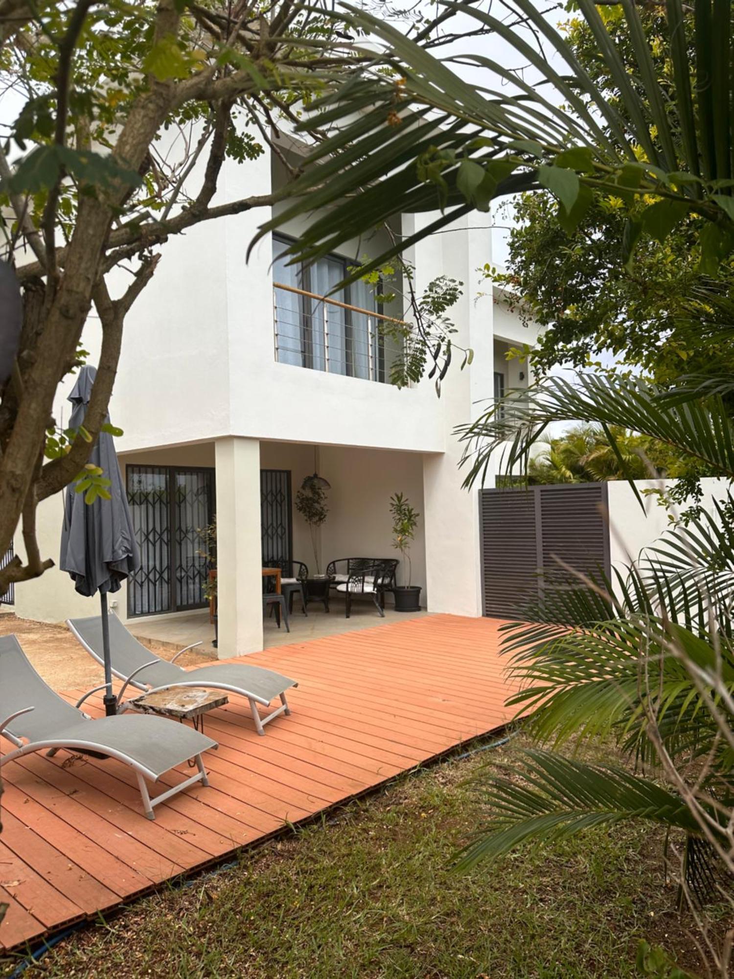 Modern Villa In Grand Bay - Short Walk To Beach Extérieur photo