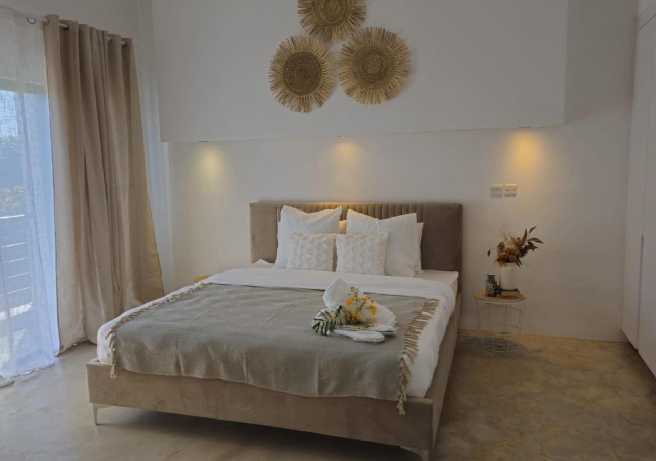 Modern Villa In Grand Bay - Short Walk To Beach Extérieur photo