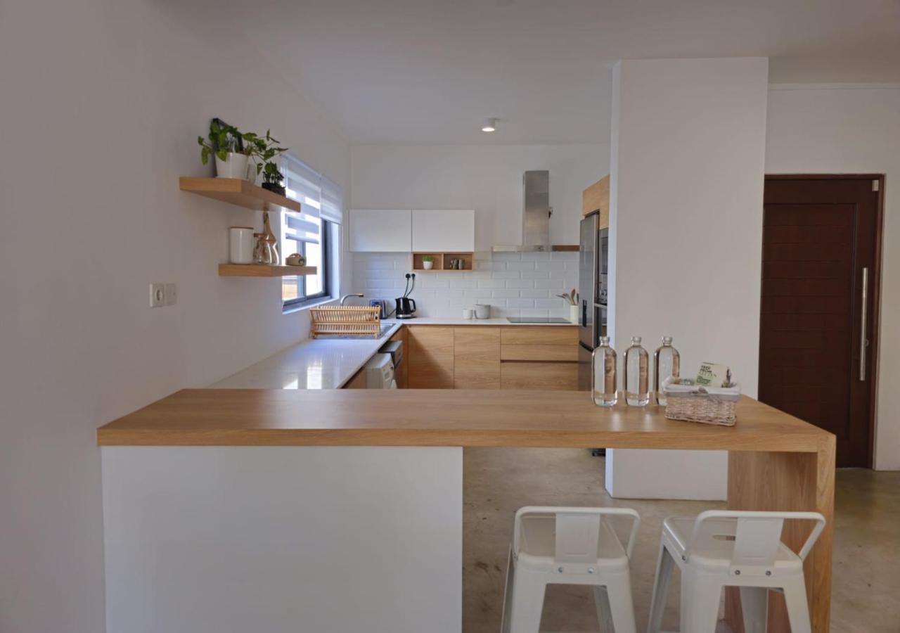 Modern Villa In Grand Bay - Short Walk To Beach Extérieur photo