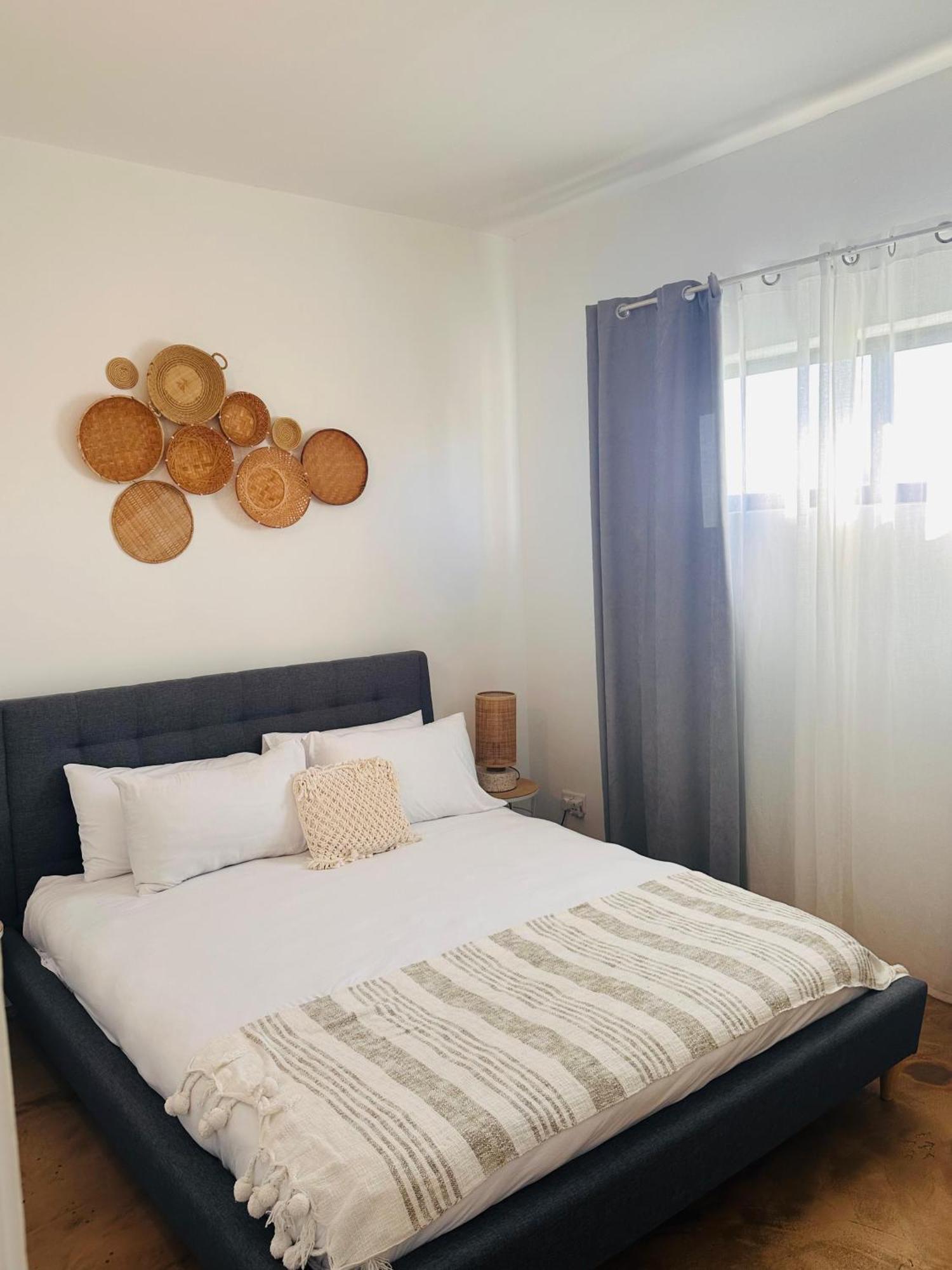 Modern Villa In Grand Bay - Short Walk To Beach Extérieur photo