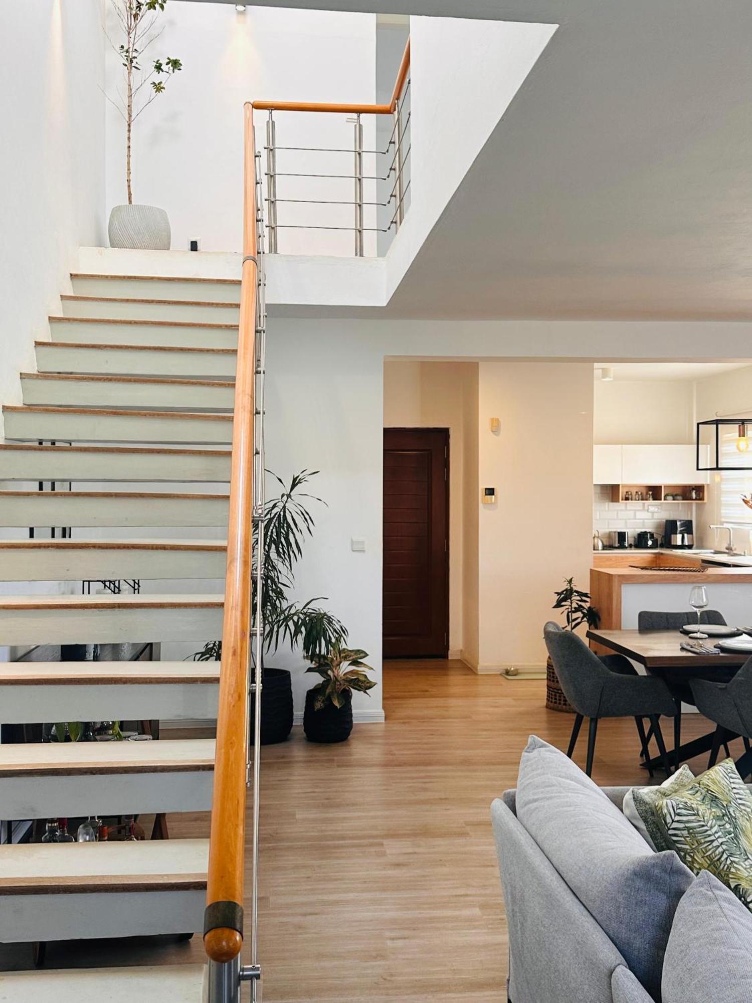 Modern Villa In Grand Bay - Short Walk To Beach Extérieur photo